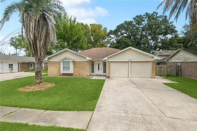 1648 Hampton Dr