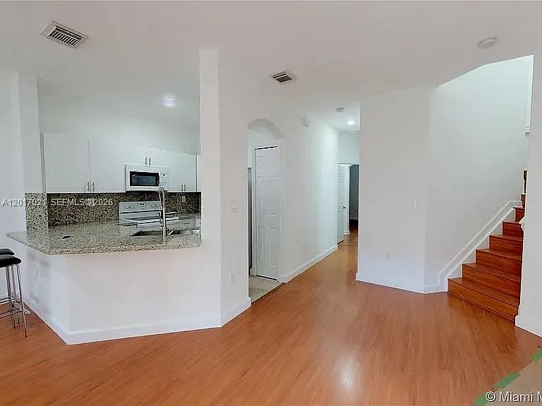 7772 NW 114th Pl — Photo 7