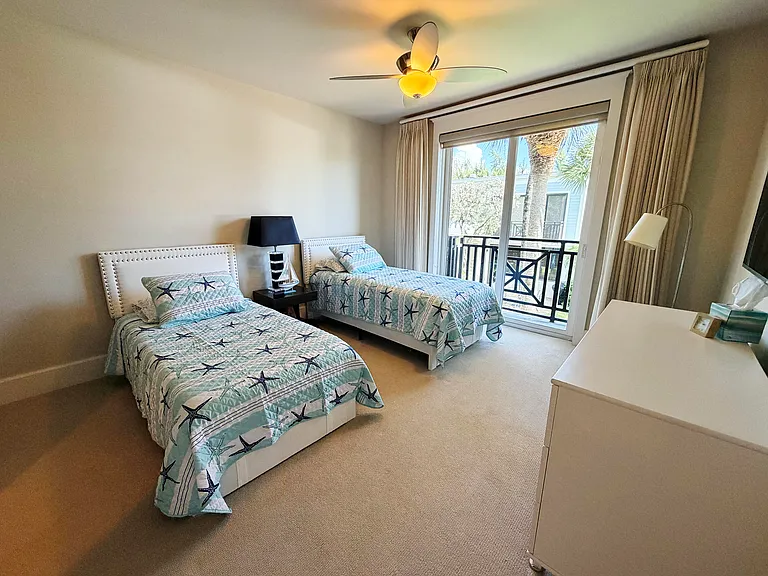 1598 S Ocean Ln #218 — Photo 30