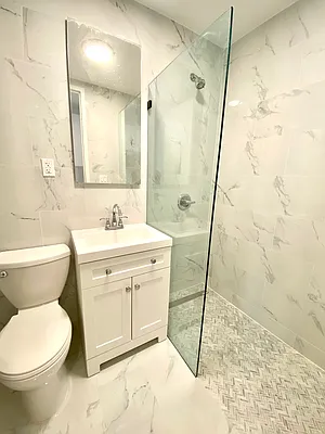 Rented by Dynamik Realty | media 25