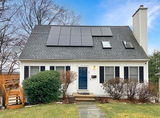 16 Green Hills Cir, Waterbury, CT 06708