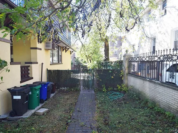 83-28 Abingdon Road image 28 of 34