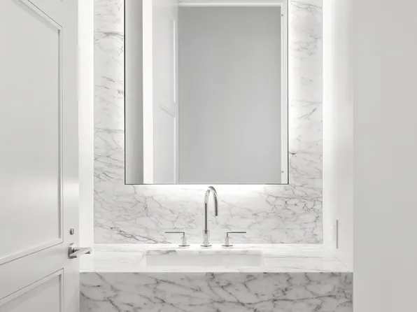 432 Park Avenue image 19 of 38