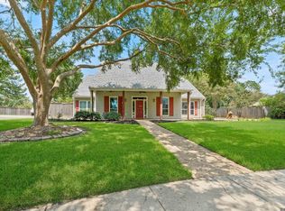 6713 N Woodgate Ct, Baton Rouge, LA 70808