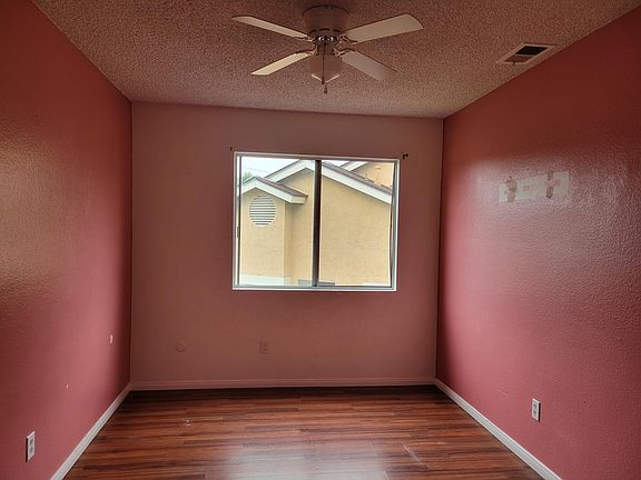 5th image of 2308 Hampstead Way