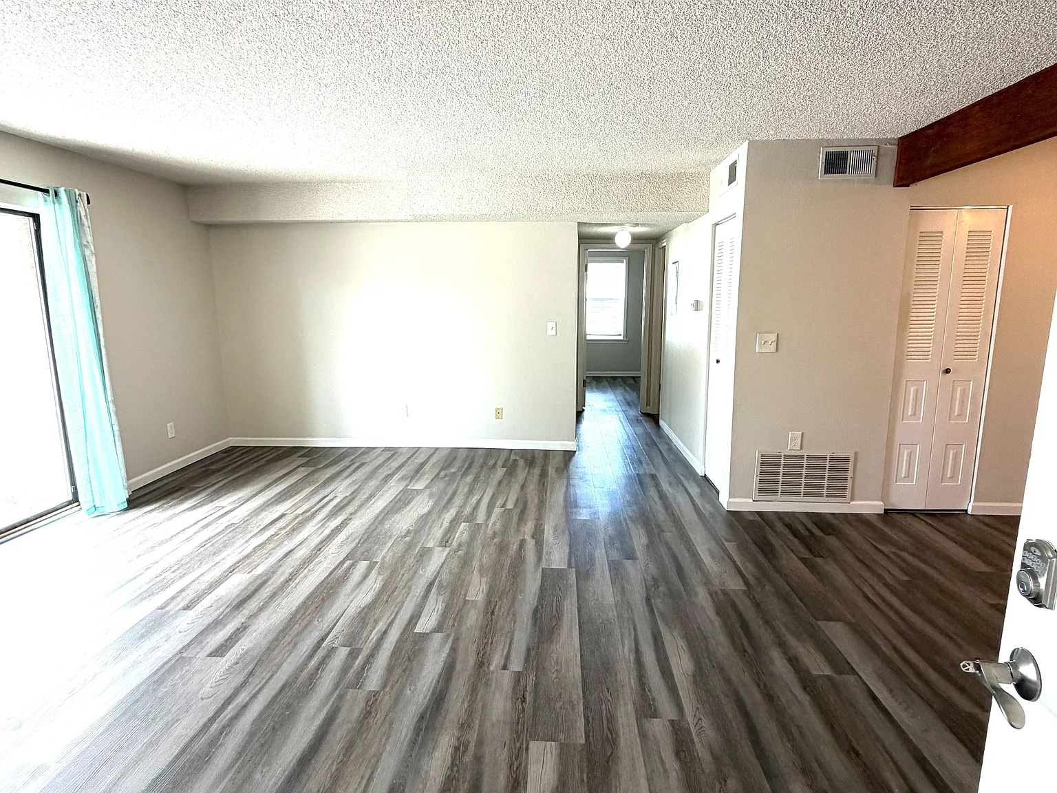1543 Main Street #3 - 1 — Photo 3