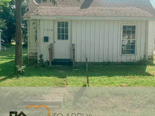 1312 N Madison St, Robinson, IL 62454