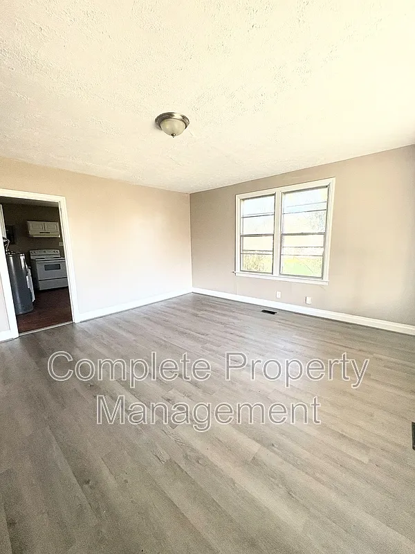 Building Photo - 3212 Avenue G