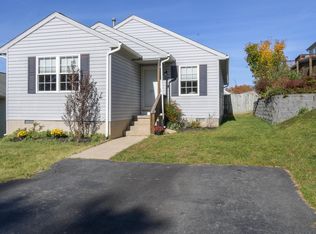 1033 D St, Waynesboro, VA 22980