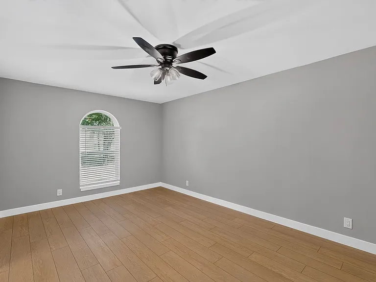 2606 Hilldale Blvd — Photo 21
