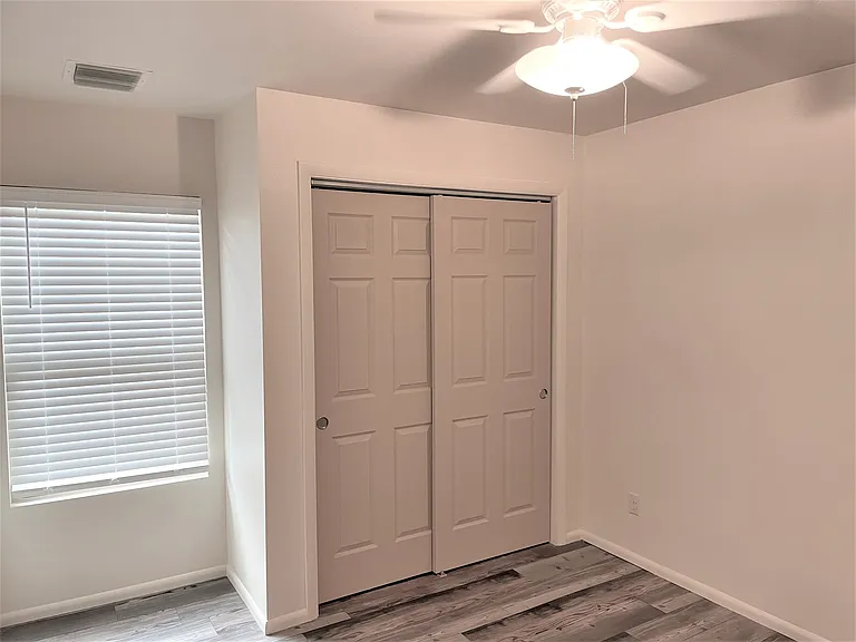 2545 E Spring St #1 — Photo 7