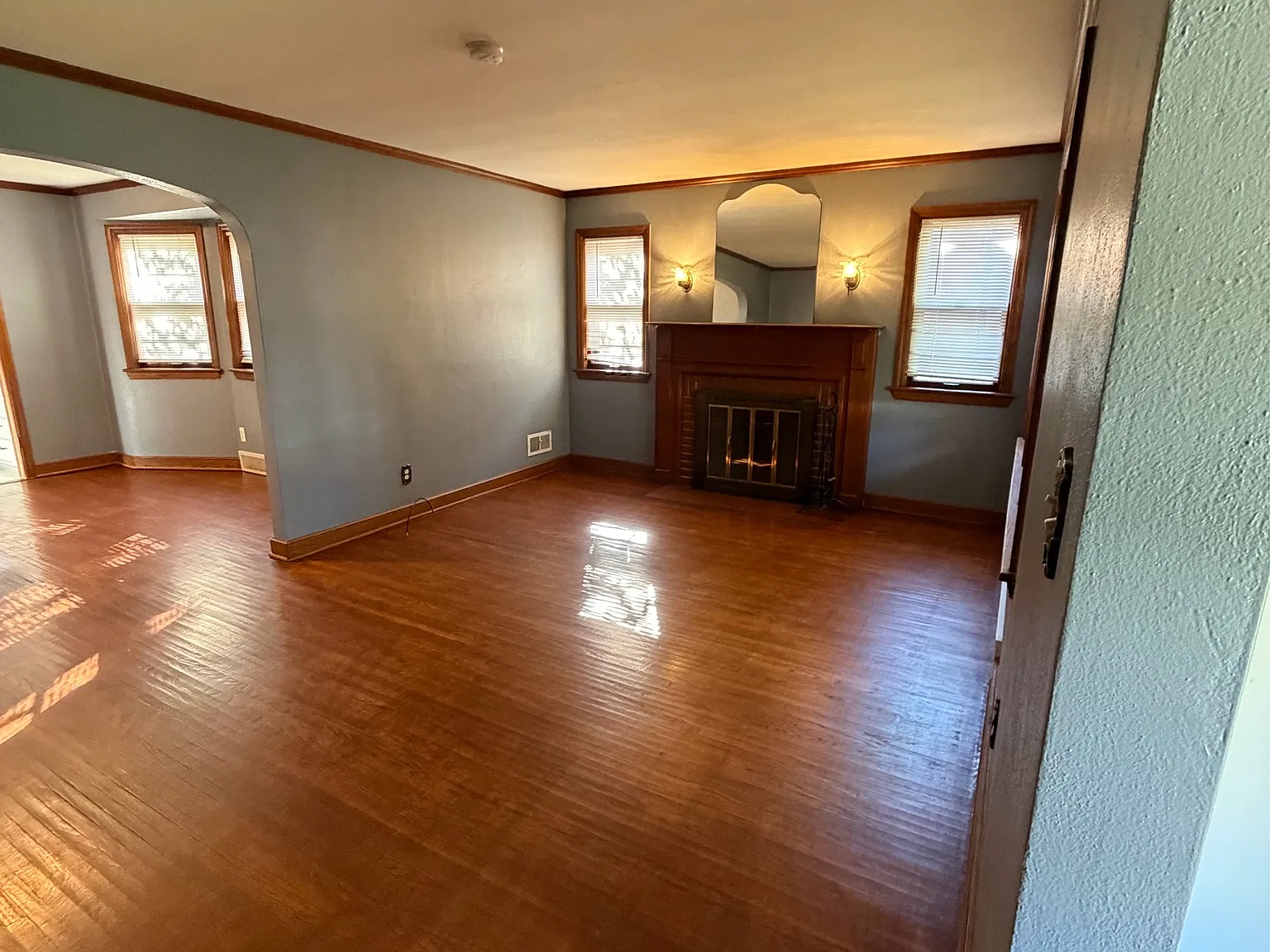 2 bed, 1100 sqft, $1,450 — Photo 1