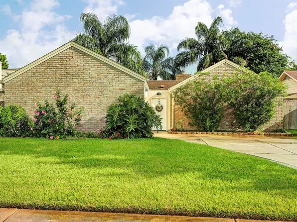 810 Halewood Dr, Houston, TX 77062
