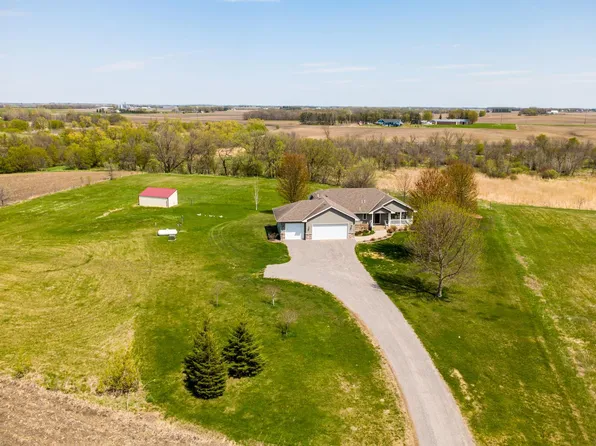 10460 Morrison Ave SW, Howard Lake, MN 55349