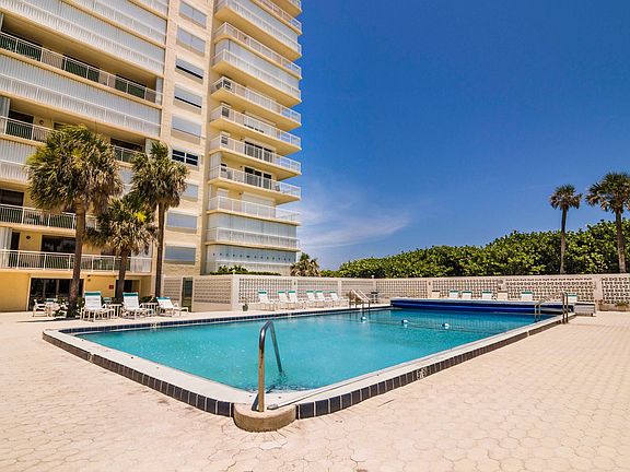 4th image of 877 N Highway A1a APT 307