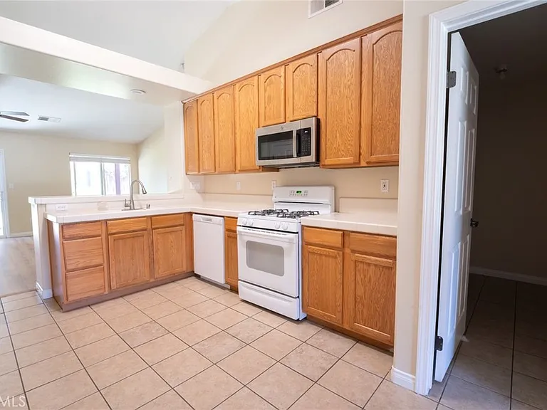 11322 Pacific Shores Dr — Photo 6