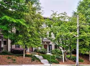 207 Knob Hills Cir, Decatur, GA 30030