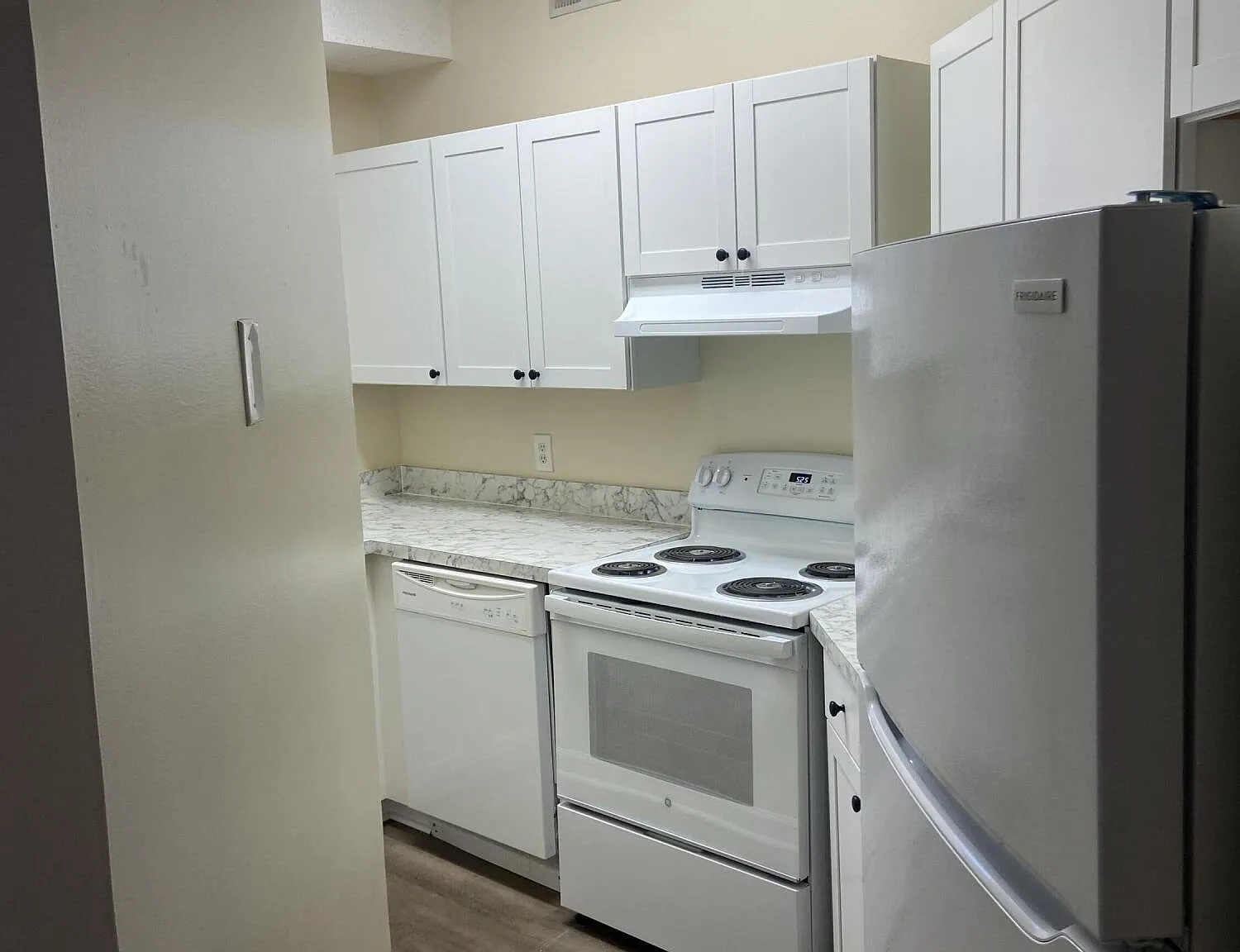 2 bed, 2.0 bath, $1,300 — Photo 3