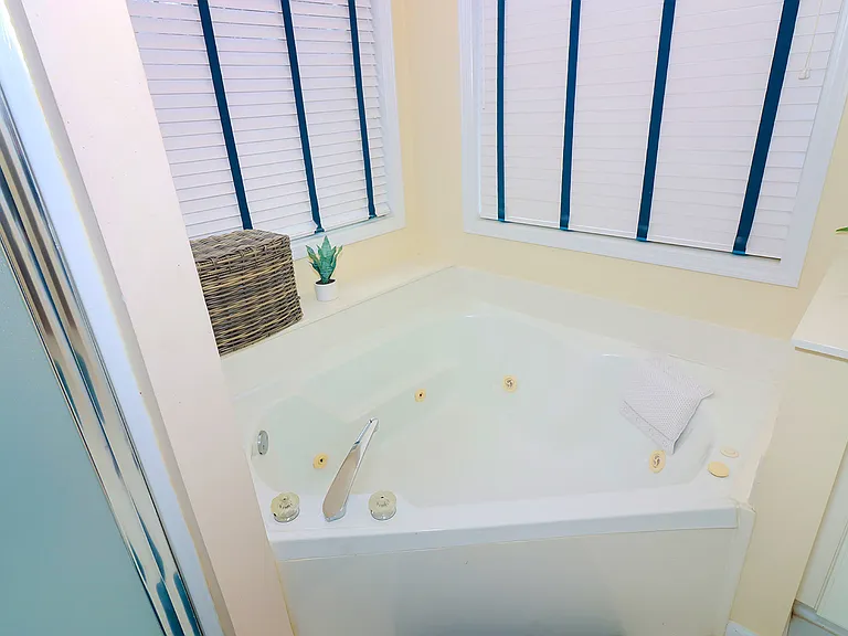 1784 Clayhill Ct SW — Photo 16