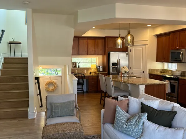 718 Albion St, Denver, CO 80220