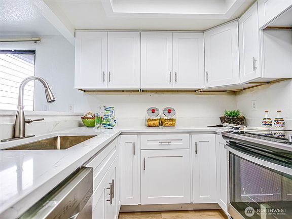 3rd image of 8407 18th Avenue W #4-102