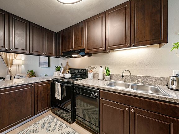 2nd image of 961 Porter St #101-301