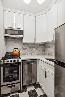 Rented by Corcoran | media 2