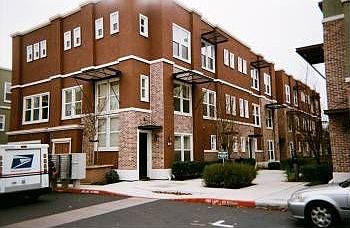 2nd image of 604 Plaza Pl