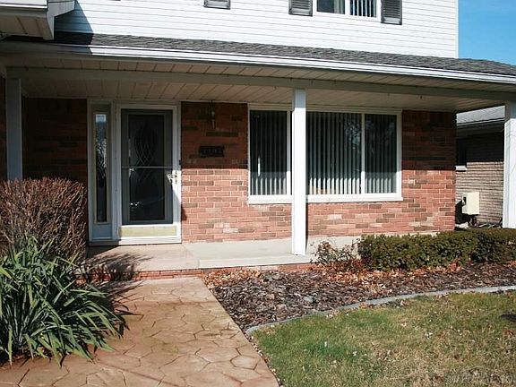 2nd image of 7308 Aqua Isle Dr