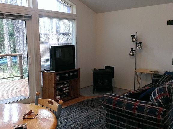 5th image of 190 N Kokanee Cove Way
