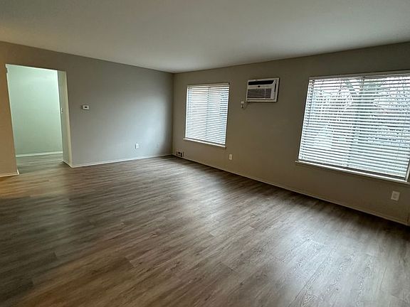 5th image of 384-394 Vester St #203