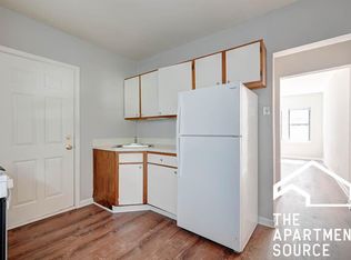 5744 N Winthrop Ave APT 205, Chicago, IL 60660