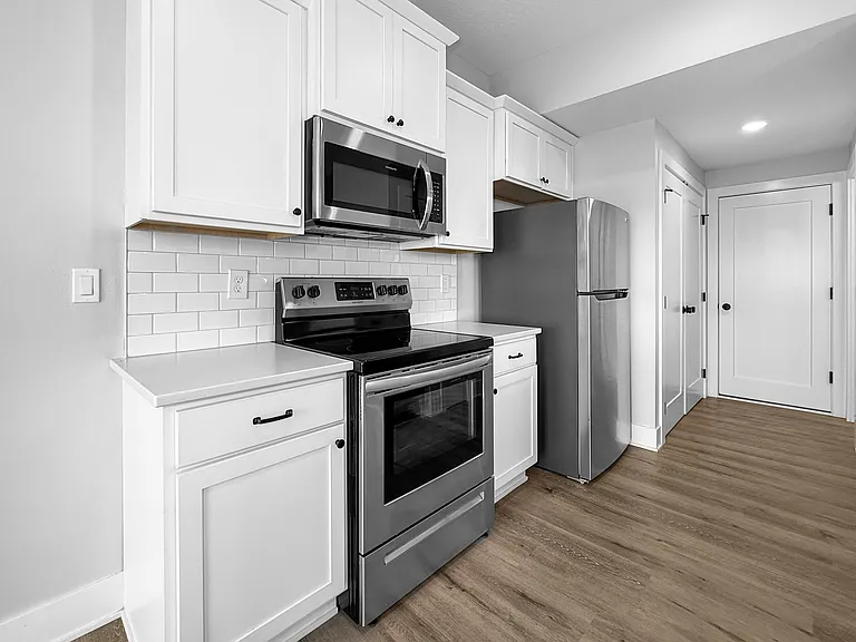 Van Meter Townhomes — Photo 17