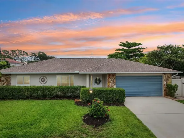 26925 Piva CT, BONITA SPRINGS, FL 34135
