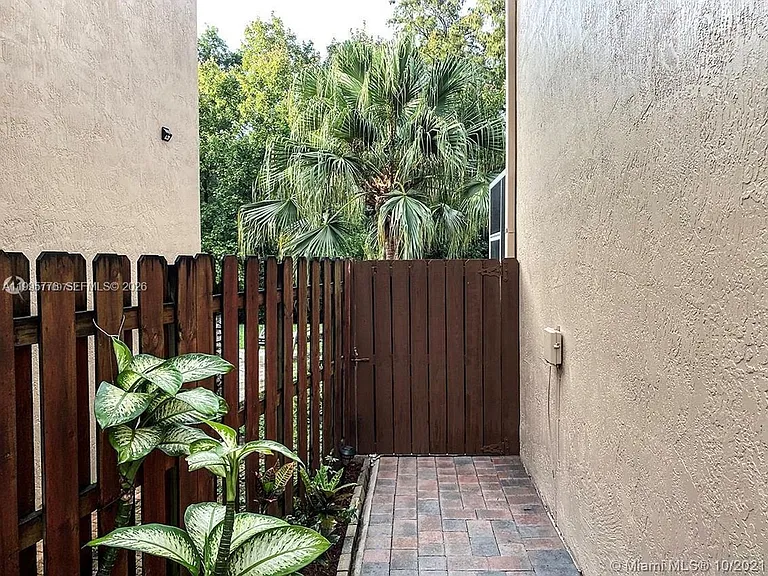 3657 Asperwood Cir #3657 — Photo 22