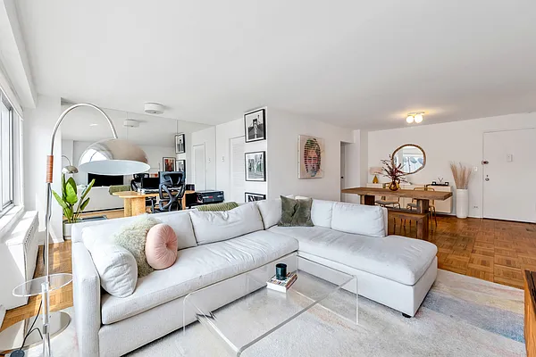 Sold by Compass | media 5