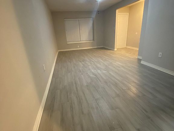 2nd image of 5202 Royal Oak Dr