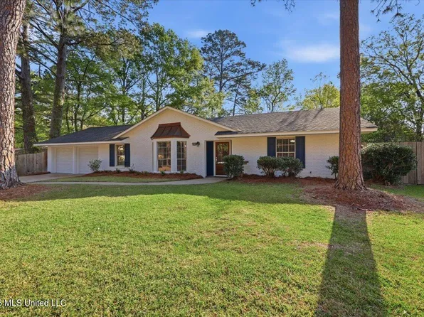 4626 Hazelwood Dr, Jackson, MS 39211