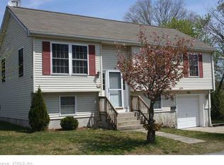 41 10th St, Norwich, CT 06360