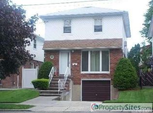 15042 26th Ave, Flushing, NY 11354