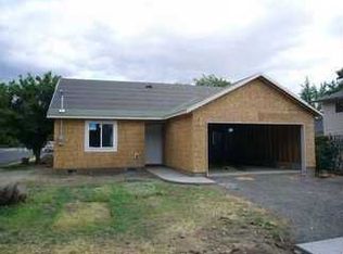 154 SE 7th Ave, Milton Freewater, OR 97862