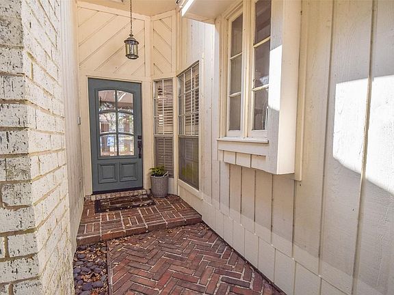 4th image of 116 Bougainvillea St