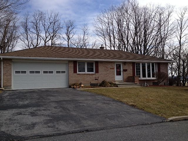 1st image of 909 Skyline Dr