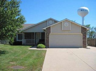 118 Chestnut Dr, Mulvane, KS 67110