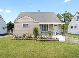 24863 Wilmot Ave, Eastpointe, MI 48021