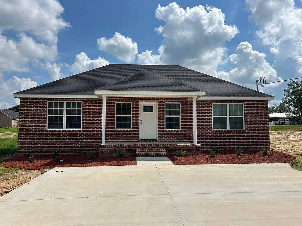 118 Annie Mae Dr