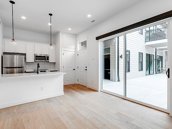 2nd image of 3308 E Marshall St #1