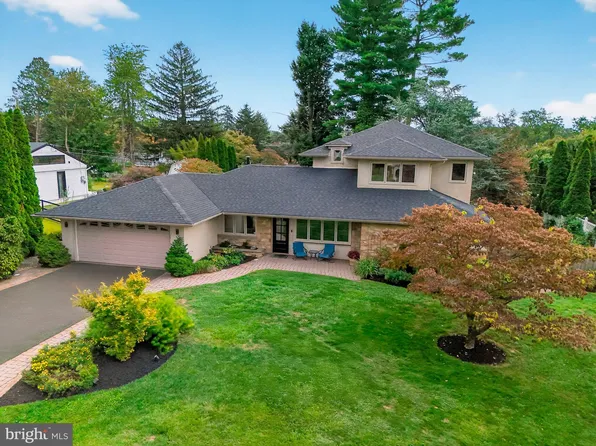 657 Pembroke Rd, Rydal, PA 19046