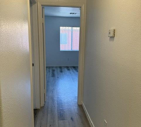 5th image of 809 Desert Oak Ct #0