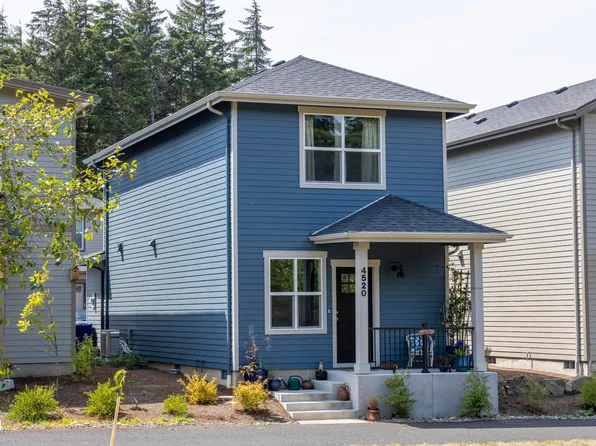 4520 SE Harborton St, Newport, OR 97366